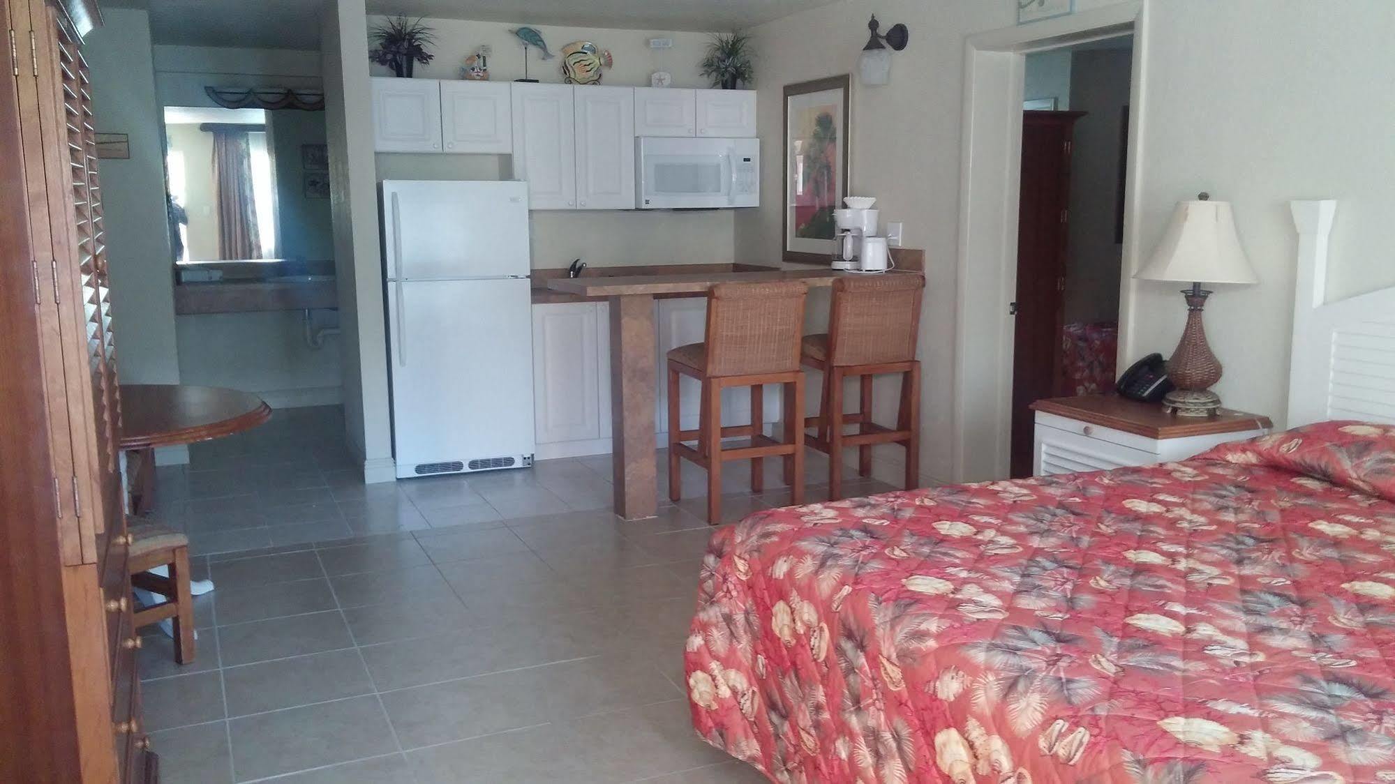 Anna Maria Island Dream Inn 홈즈비치 외부 사진