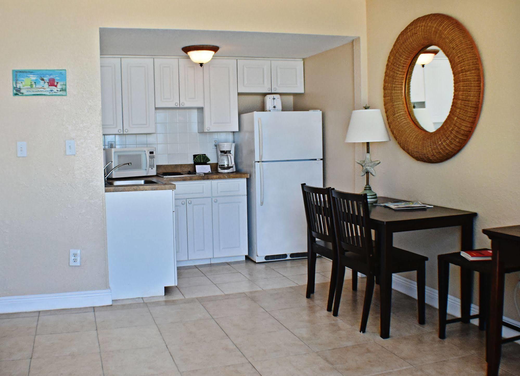 Anna Maria Island Dream Inn 홈즈비치 외부 사진