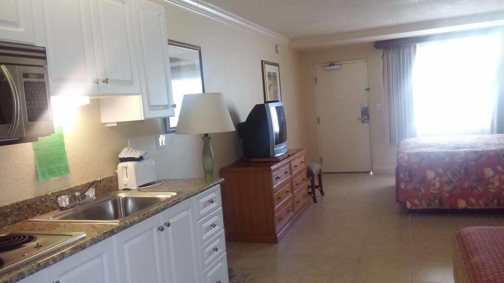 Anna Maria Island Dream Inn 홈즈비치 외부 사진